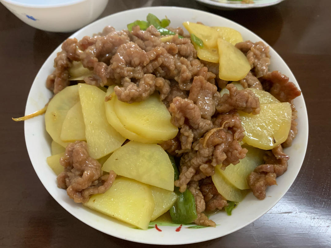 土豆炒牛肉的做法