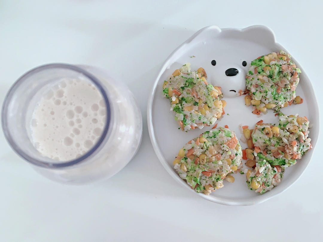 减肥餐低脂鸡胸肉饼