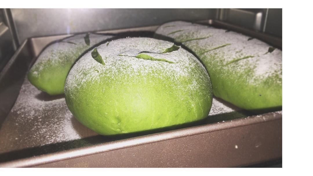 抹茶干果软欧