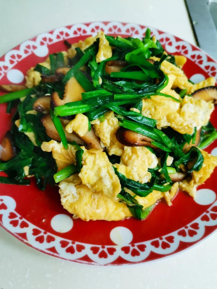 韭菜香菇炒蛋