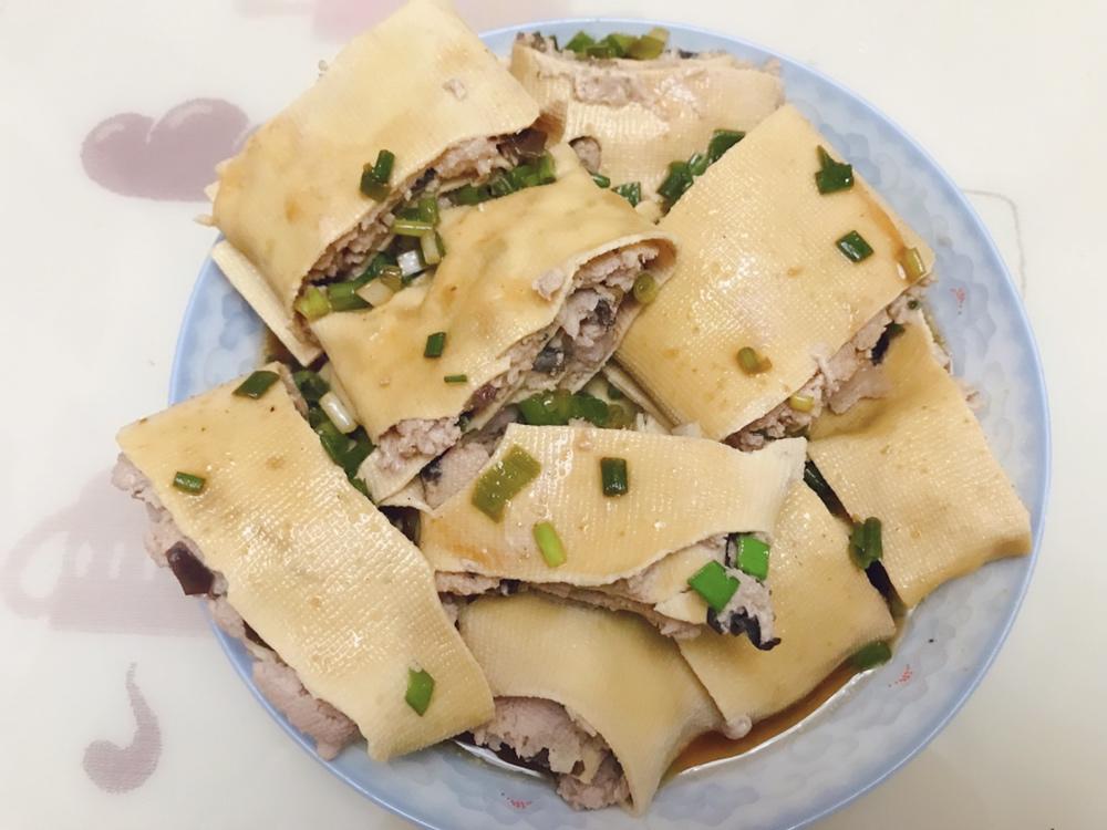 千张肉卷