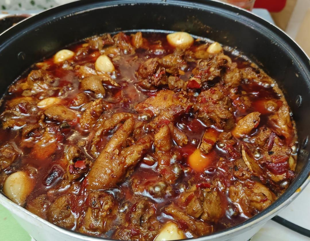 贵州辣子肥肠鸡