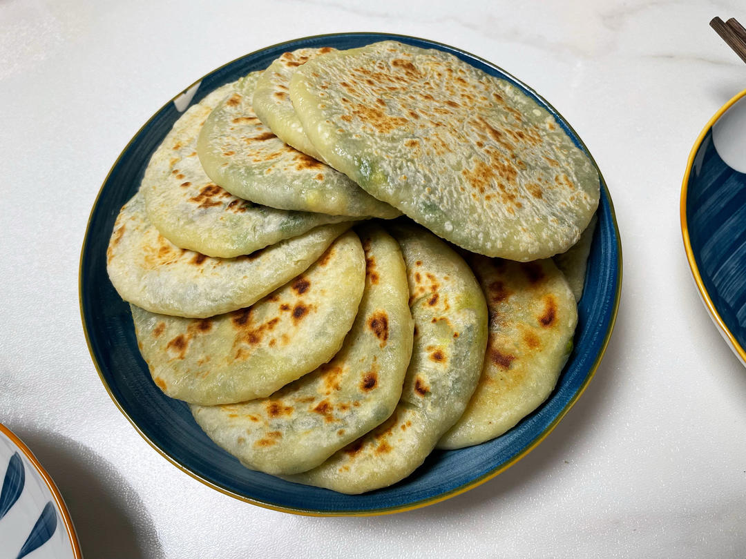 皮薄如纸的韭菜馅饼|免揉面法