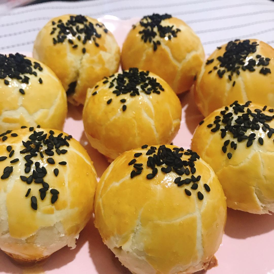 蛋黄酥