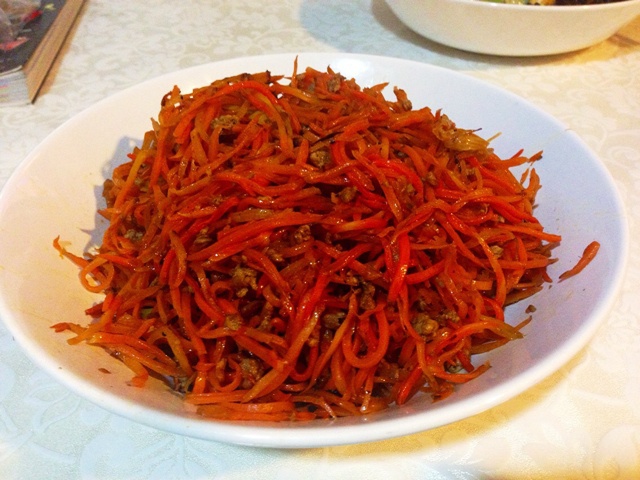 胡萝卜炒肉丝
