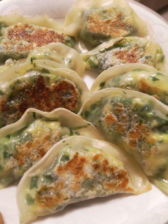 韭菜盒子(不用自己擀皮)