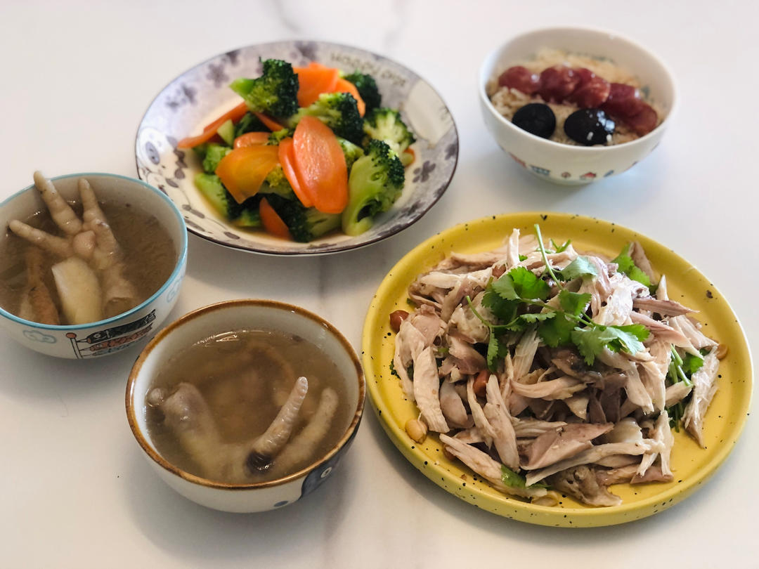 三伏天-补气血最佳时机 党参北芪淮山鸡汤