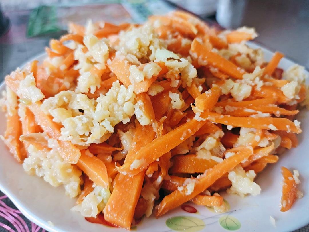 蒸胡萝卜丝-河南特色家常蒸菜