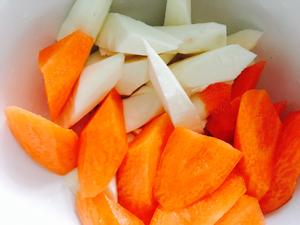 胡萝卜山药小排汤——润肺增加抵抗力的做法 步骤4