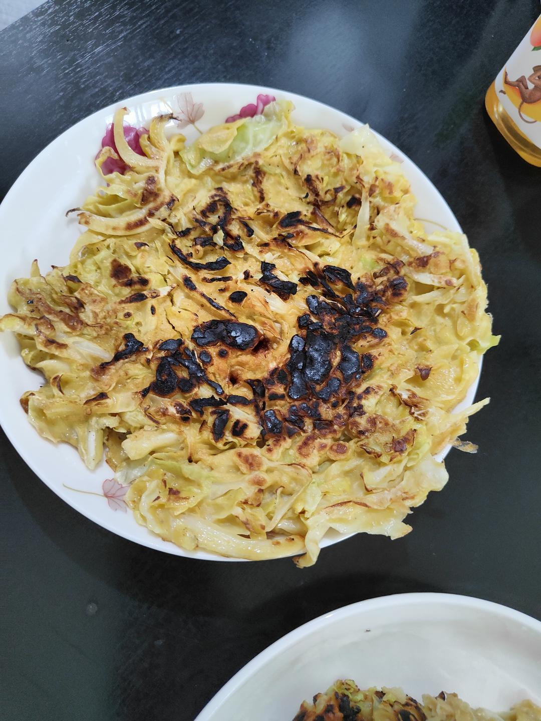 包菜蛋饼也太好吃了吧！！！吃撑才153大卡