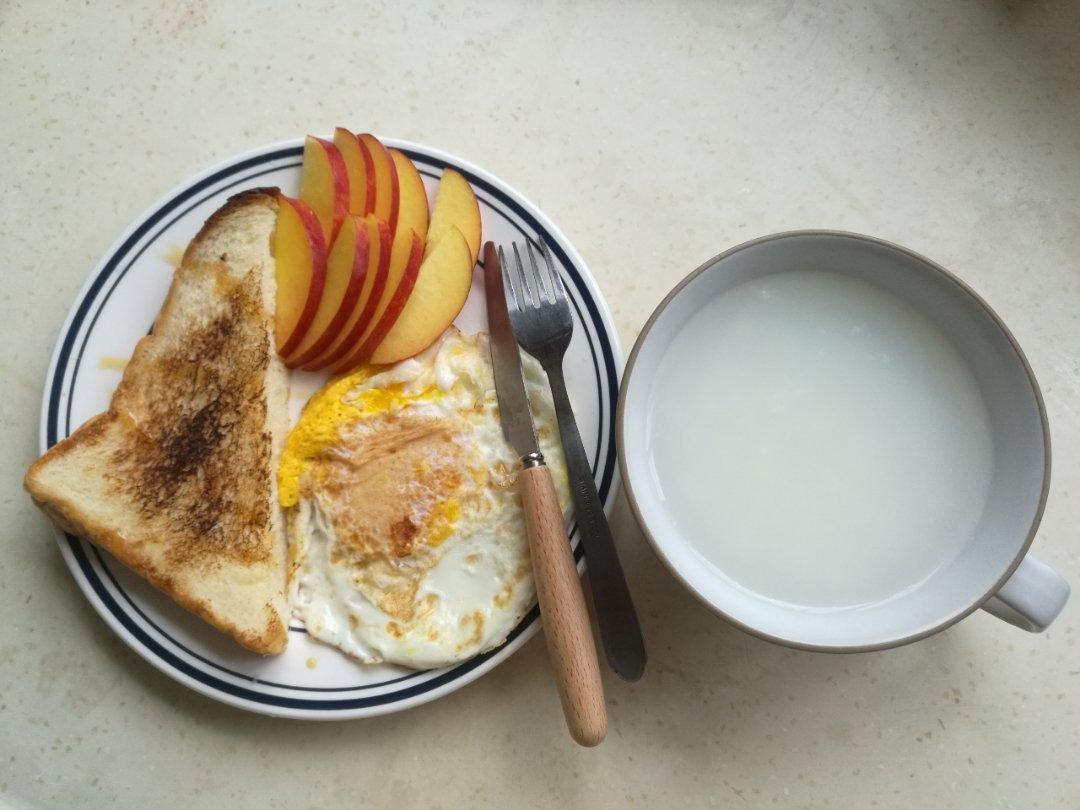 French Toast with Egg,Bacon西式早餐