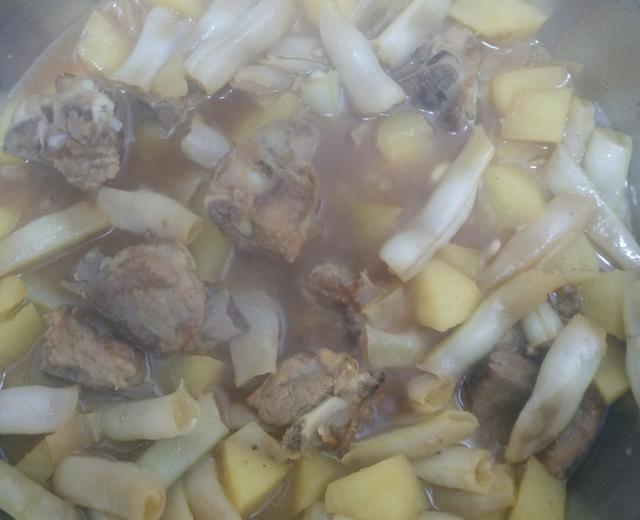 芸豆土豆炖排骨（超简单）的做法