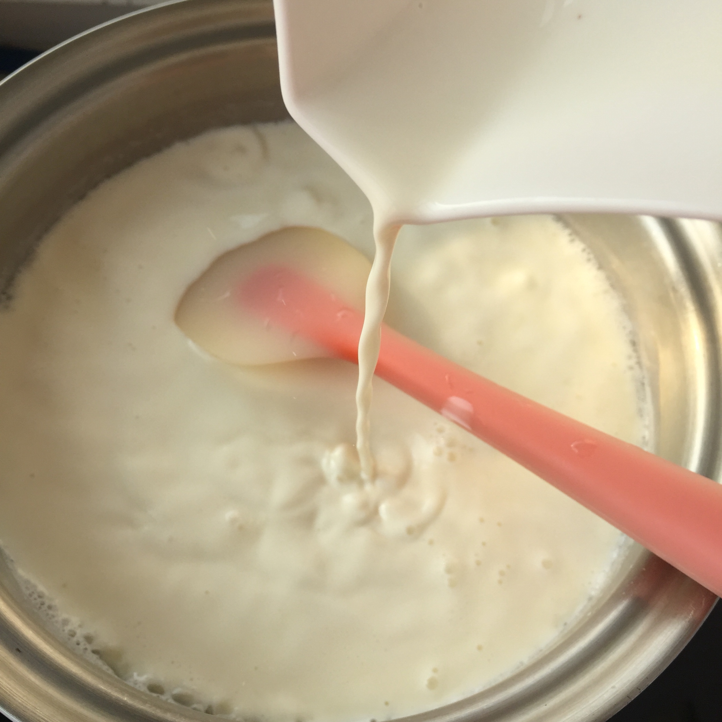椰丝牛奶小方的做法 步骤4