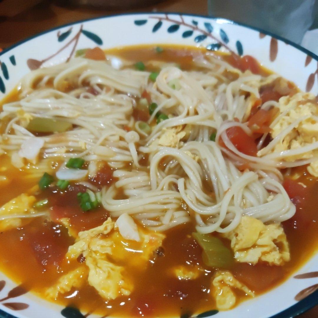 汤都要喝光的西红柿鸡蛋面