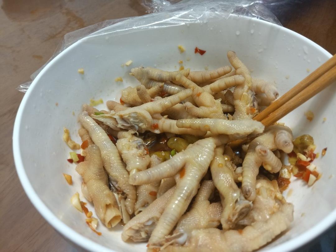 酸辣鸡爪
