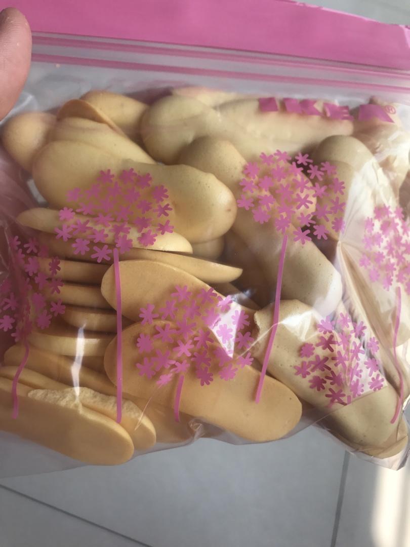 入口即化的蛋黄小饼干