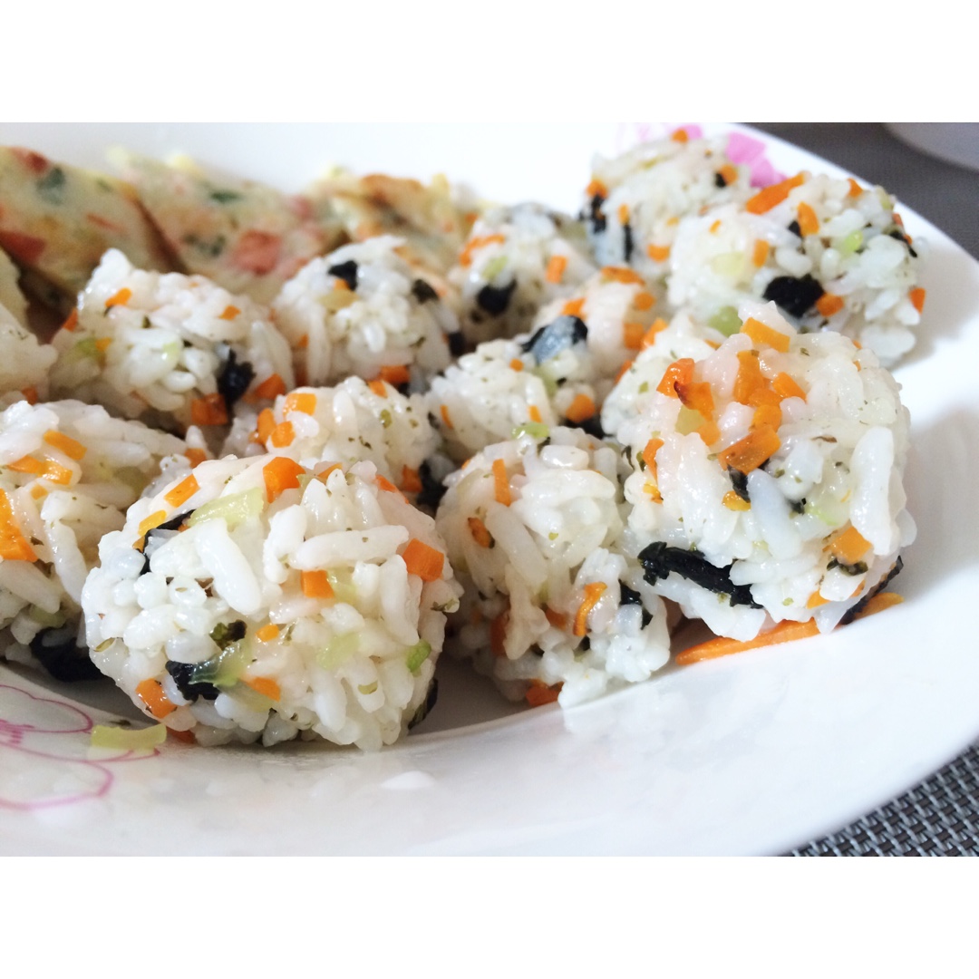 宝宝迷你三色饭团