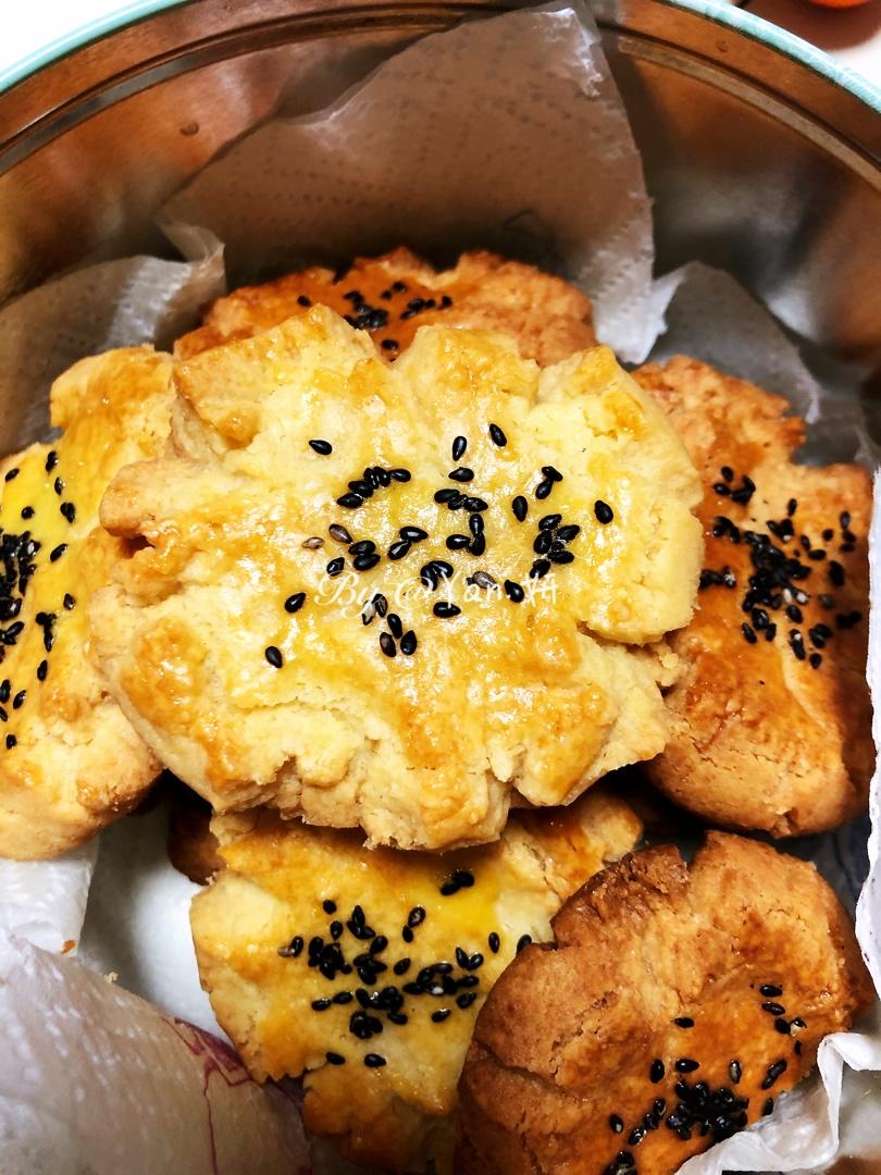 轻轻一按就碎掉的原味桃酥（不输猪油版）