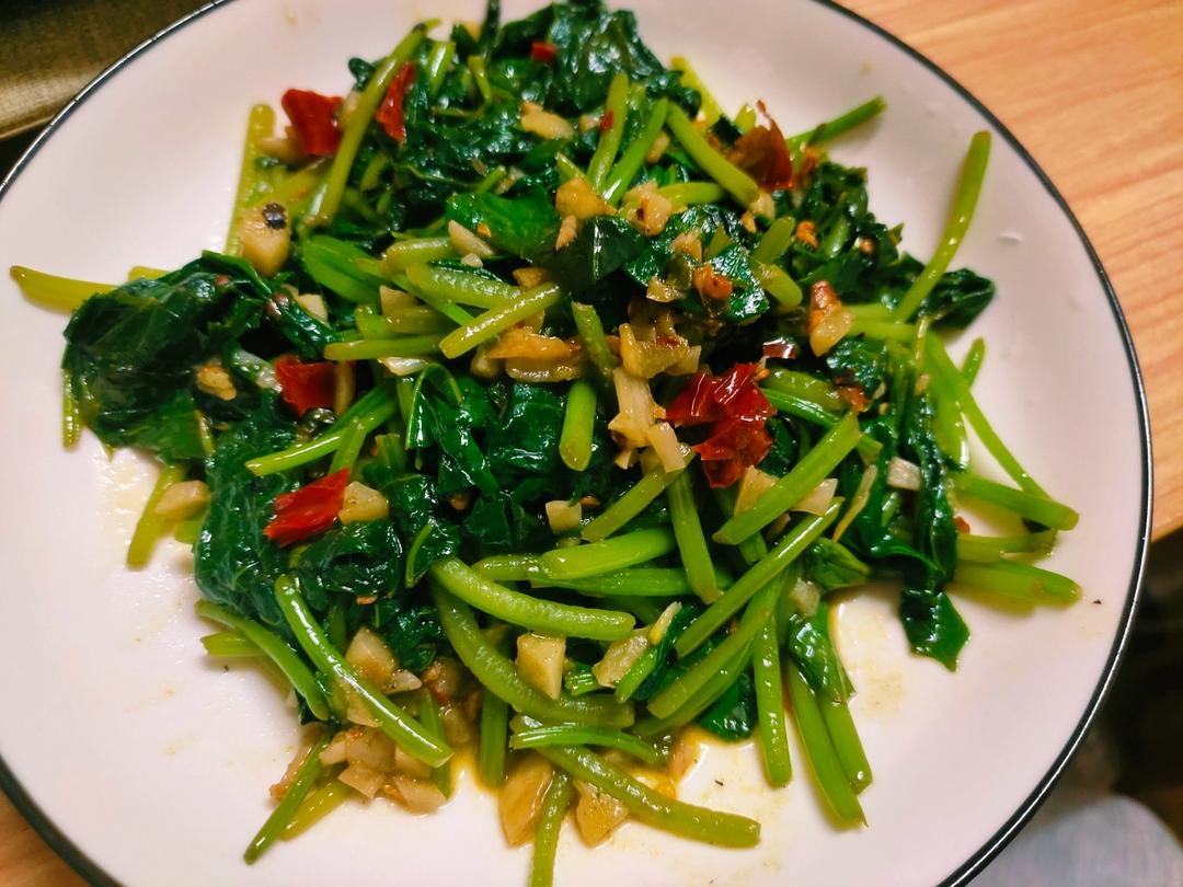 💥蒜蓉炒红薯叶