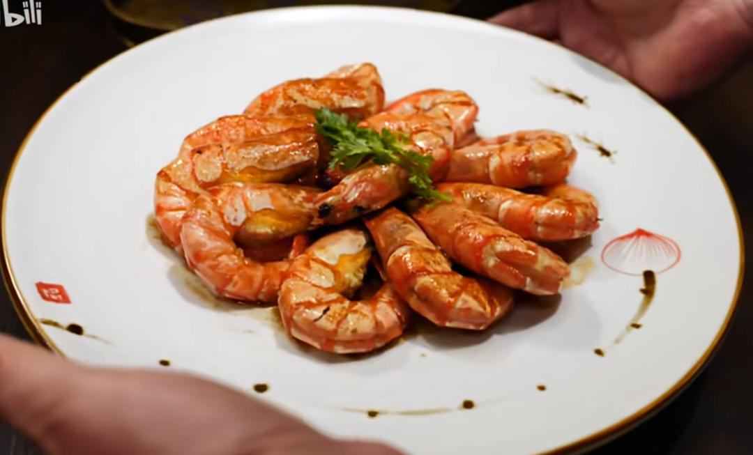 油焖大虾 - 老饭骨版的做法