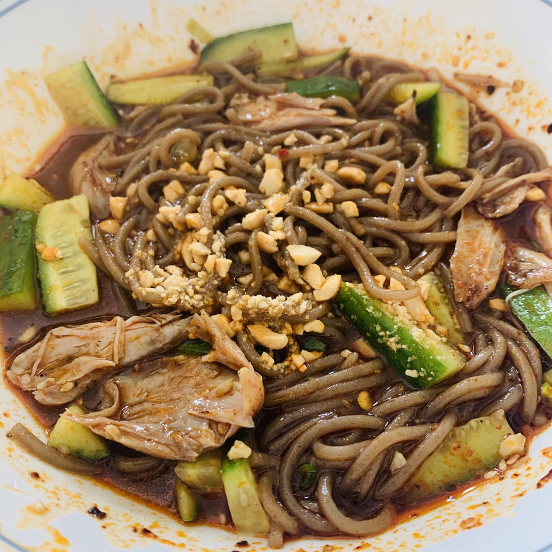 快手减脂餐❗️爆好吃的凉拌鸡丝荞麦面