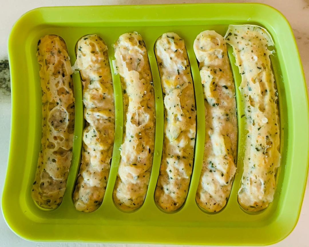 宝宝辅食鸡肉肠·11M的做法