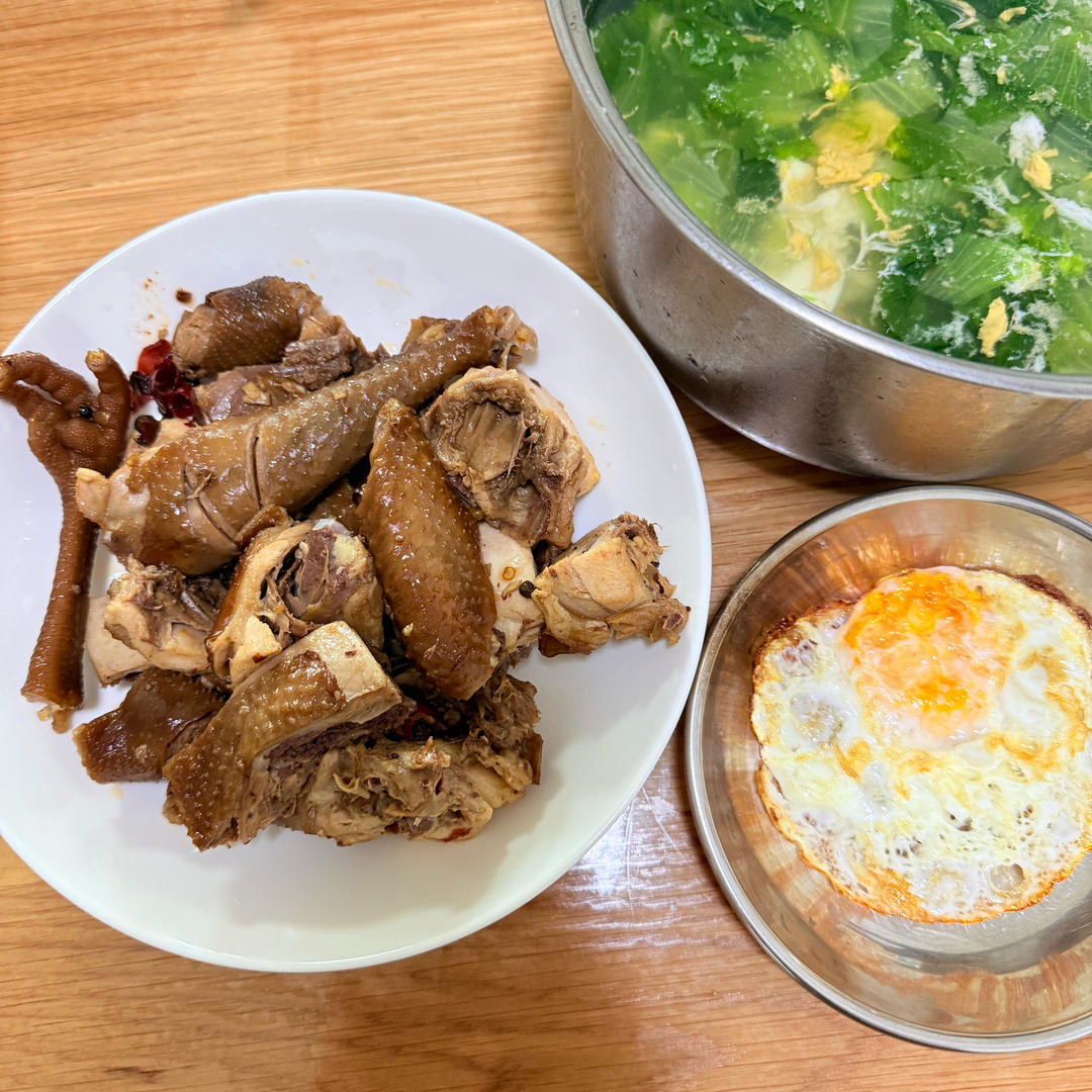 鸡蛋生菜汤