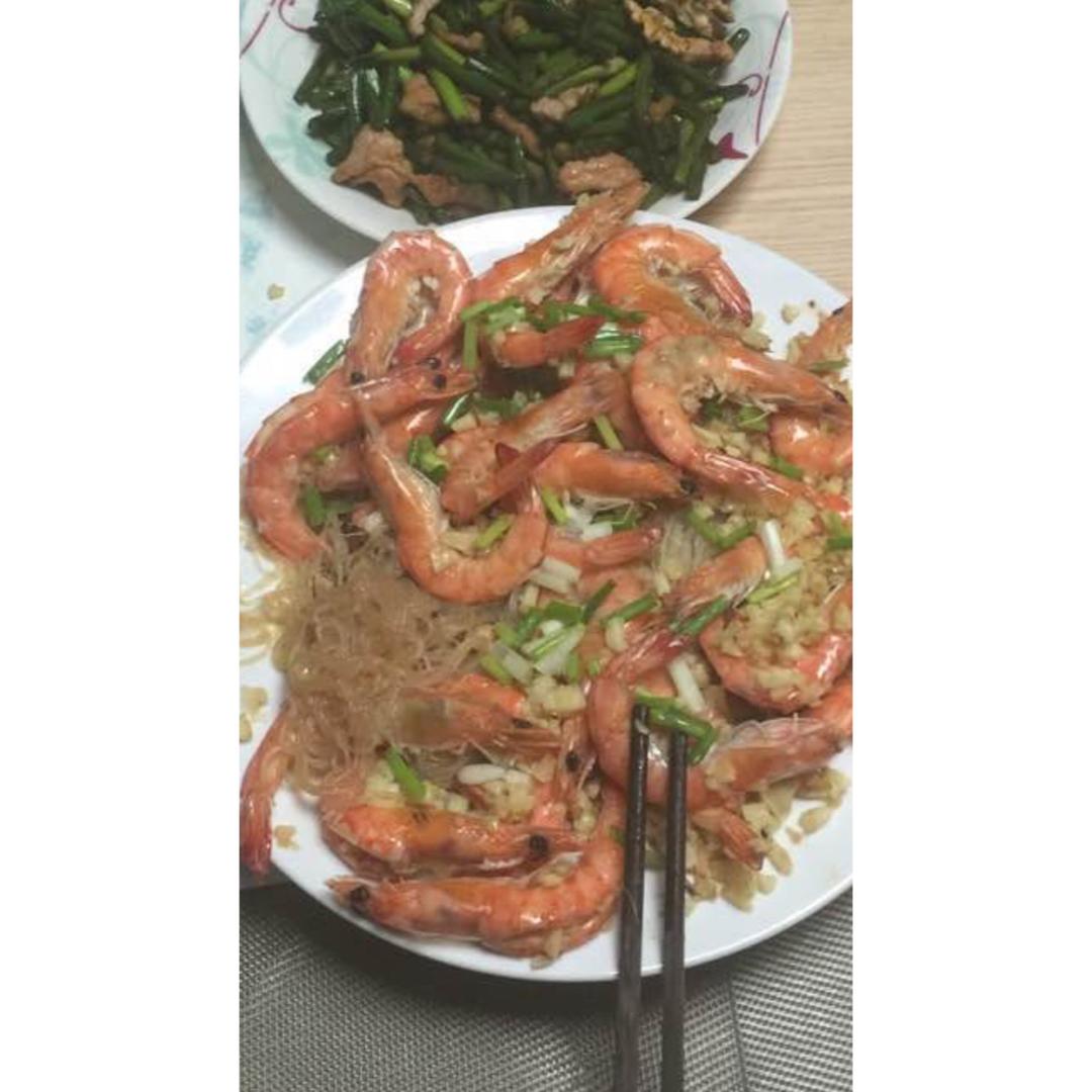 蒜蓉粉丝蒸大虾