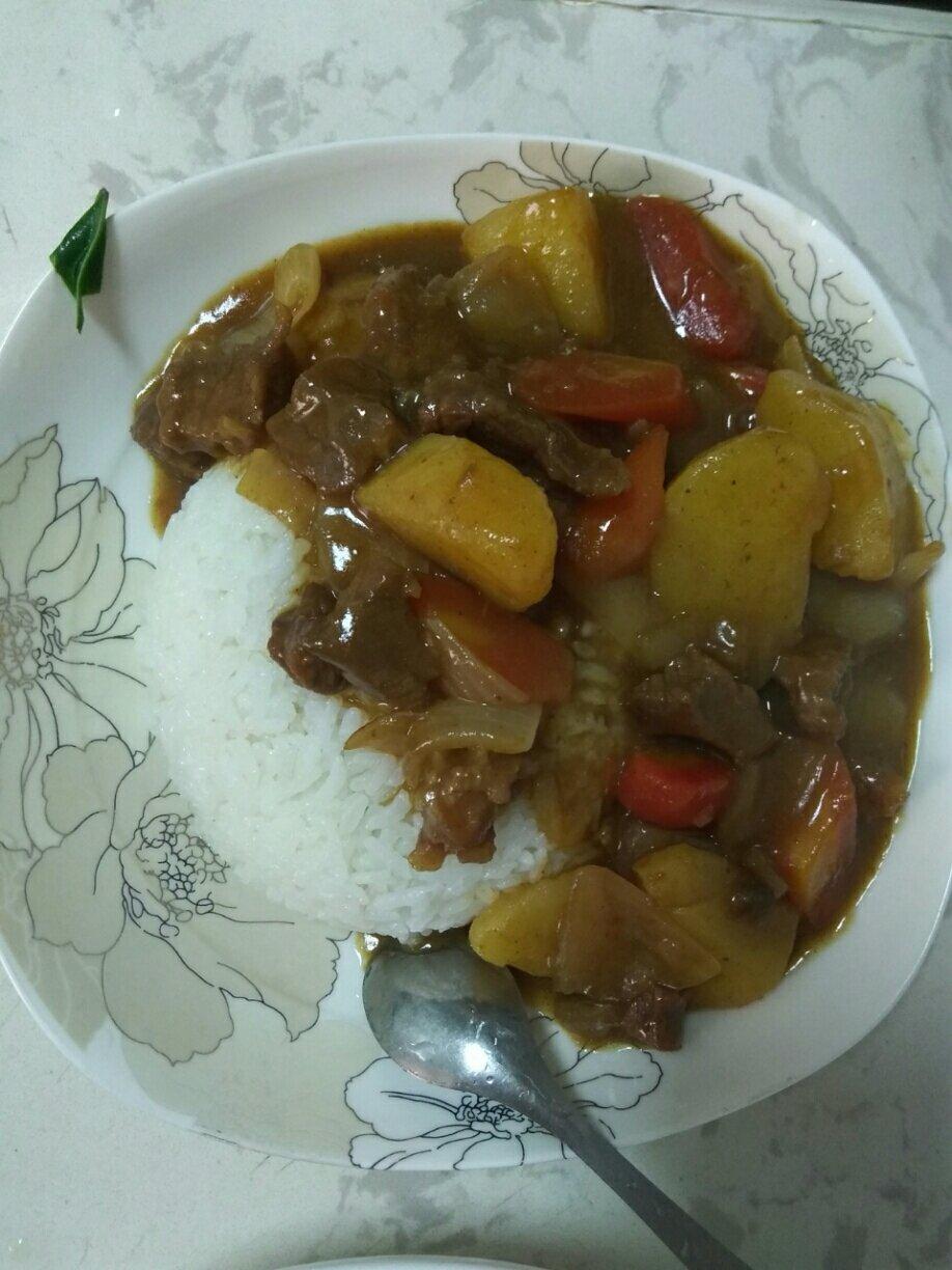 牛肉咖喱饭