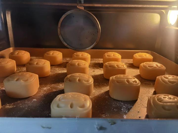 金沙奶黄月饼