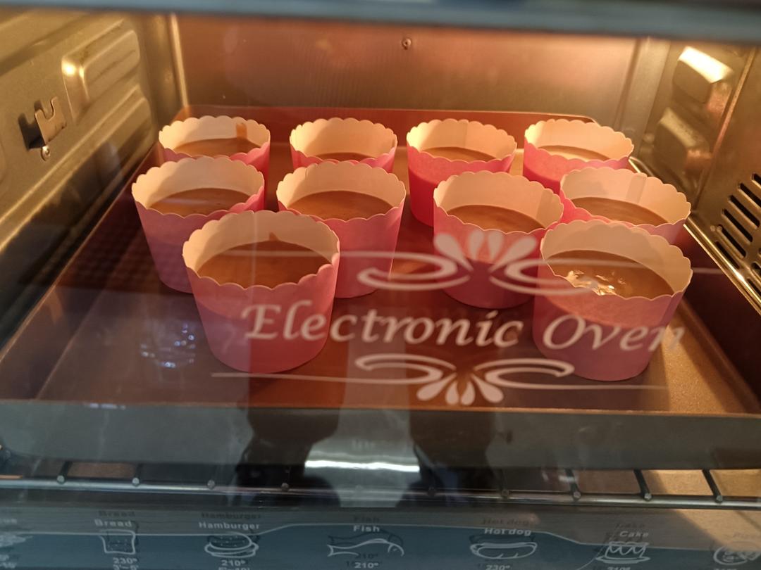 可可戚风纸杯蛋糕