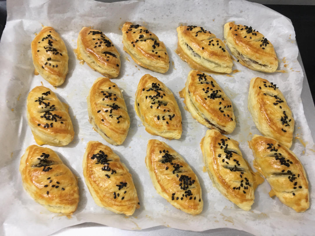 xuee做的蛋挞皮版红豆酥