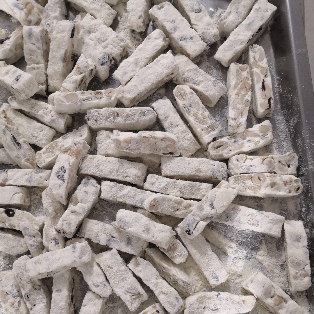 牛轧糖（不甜腻不粘牙）
