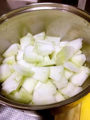 消暑除湿的酸辣冬瓜汤的做法 步骤1