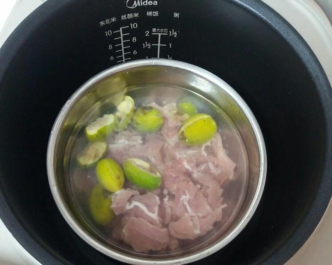 青橄榄瘦肉汤的做法