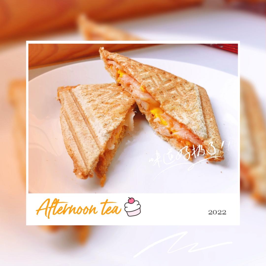 〈早餐机三明治〉，简单又省事。欣小厨 😉