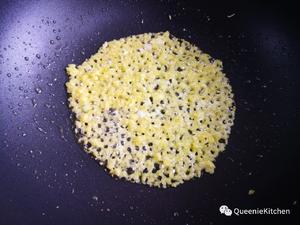 一碗能改善你体质的金黃蛋炒饭的做法 步骤6