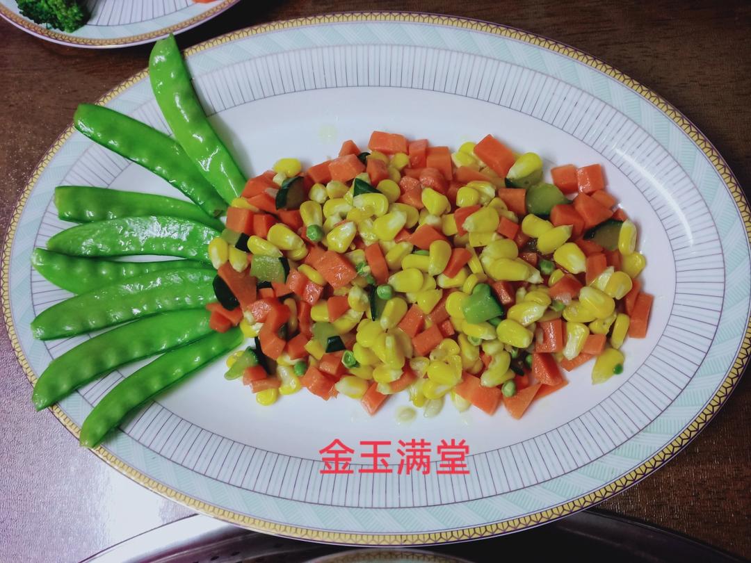 年夜菜寓意“金玉满堂”