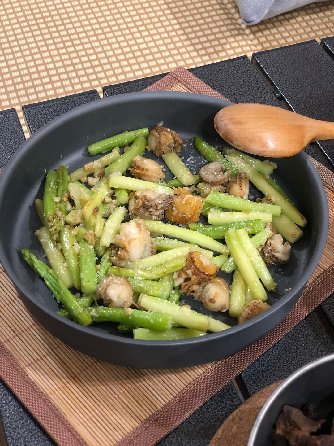 清爽又低脂|芦笋炒扇贝