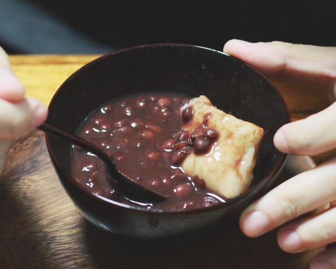 暖心又暖胃的烤年糕红豆汤的做法