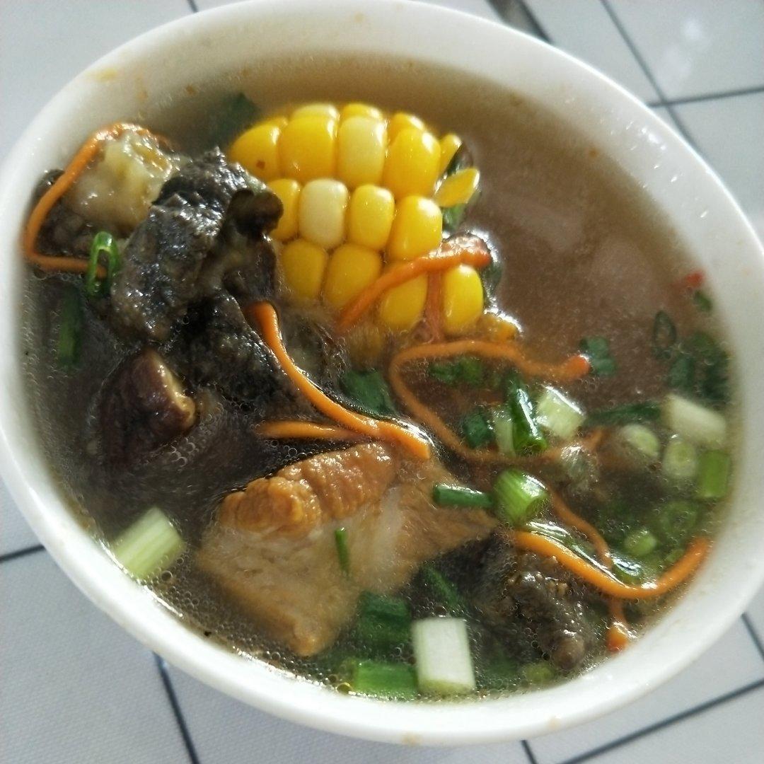 排骨虫草花海参汤