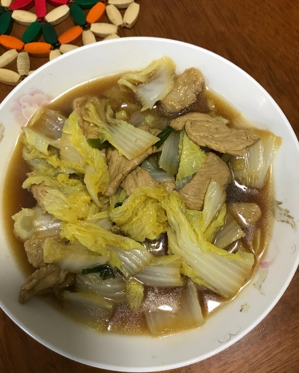 牛爸牛妈做的白菜炖肉(简单版)