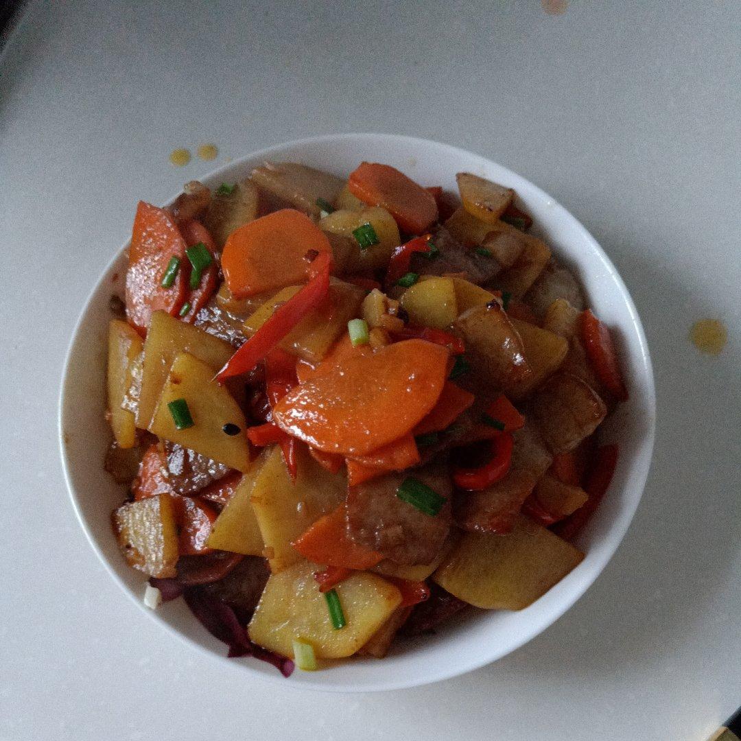 干锅胡萝卜土豆片