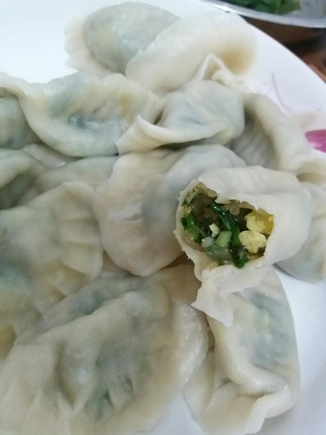 韭菜鸡蛋粉皮水饺