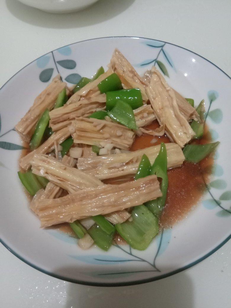 青椒炒腐竹
