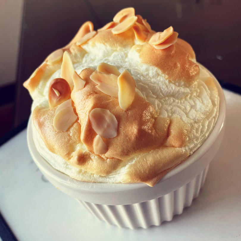 云朵舒芙蕾（为了消耗烤牛奶剩的蛋清）