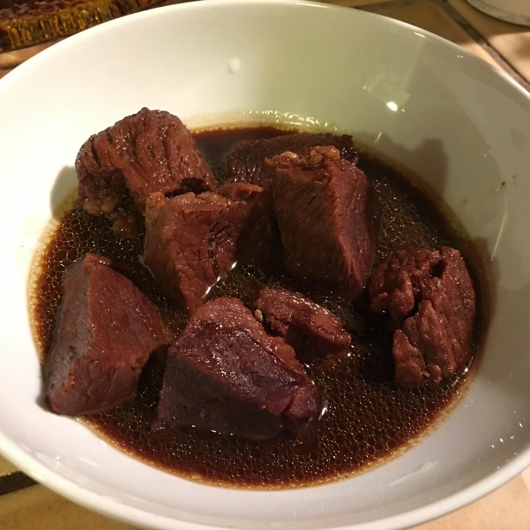 卤牛肉