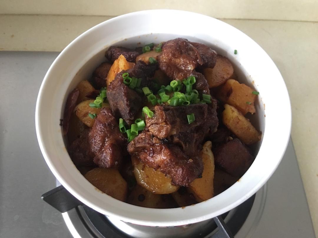 土豆烧排骨