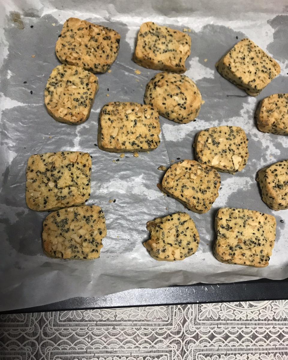 酥脆喷香，制作简单的黑芝麻饼干/烘焙视频饼干篇4