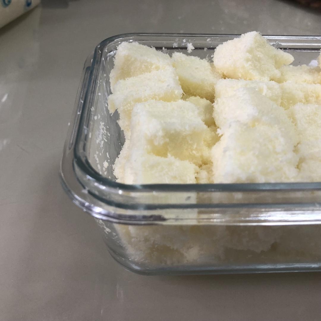 （只需4种材料)牛奶小方